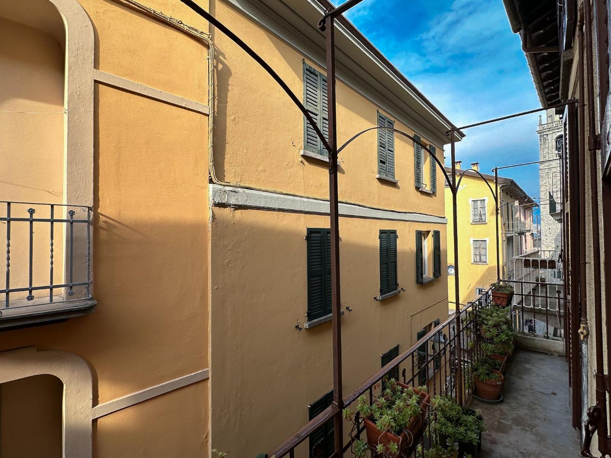 Ca Belverz Center Town Apartment Bellagio Exterior photo